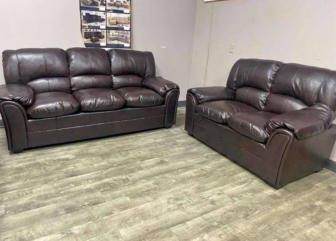 PLUSH SOFA & LOVESEAT β $685 DELIVERED!
