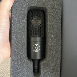 Audio-Technica AT4040, Pop Filter And Stand
