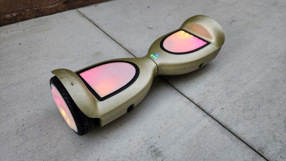 Jenson MOJO-GLD Hoverboard w/ Charger