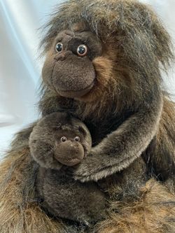 NEW! Large Orangutan With Baby Plush Set