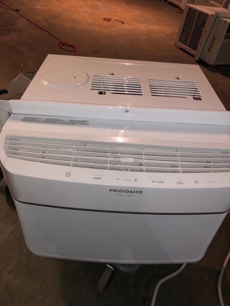 Frigidaire Air conditioner AC window unit 10,000 BTU