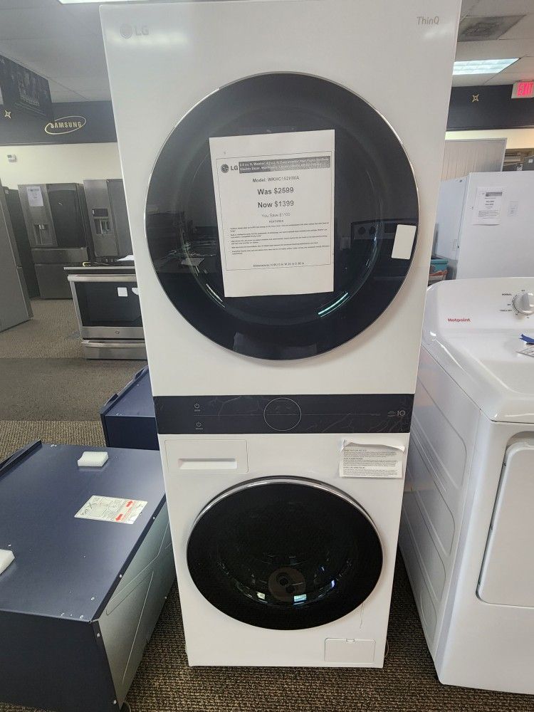 2.8 cu. ft. Washer. 4.2 cu. ft. Dual Inverter Heat Pump Ventless
Electric Dryer, Washtower, Center Control AIDD in White
