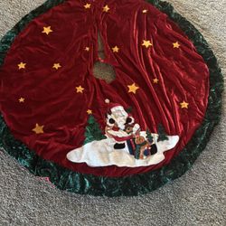 Thick Velvet Tree Skirt - Like New 