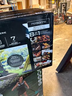 Portable pallet grill