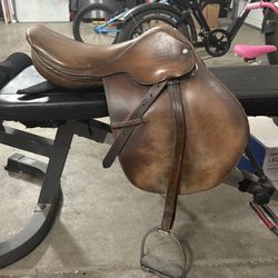 Crosby English Saddle