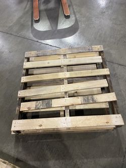 PALLET 39x39 for sale