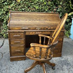 Hardwood Rolltop Desk And Matching Rolling Chair