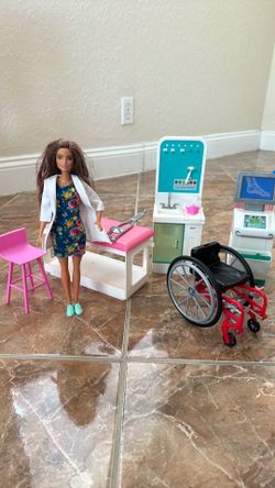 Barbie Doctor Playset
