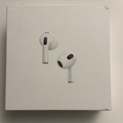 Apple AirPods with Lightning Charging Case (3rd Generation) 