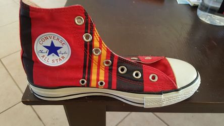 Chuck Taylor All Star Converse sz 7 woman or 5 men