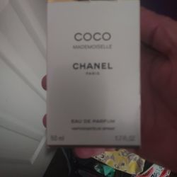 Chanel COCO Mademoiselle WOMENS perfume LIKE NEW MAKE OFFER