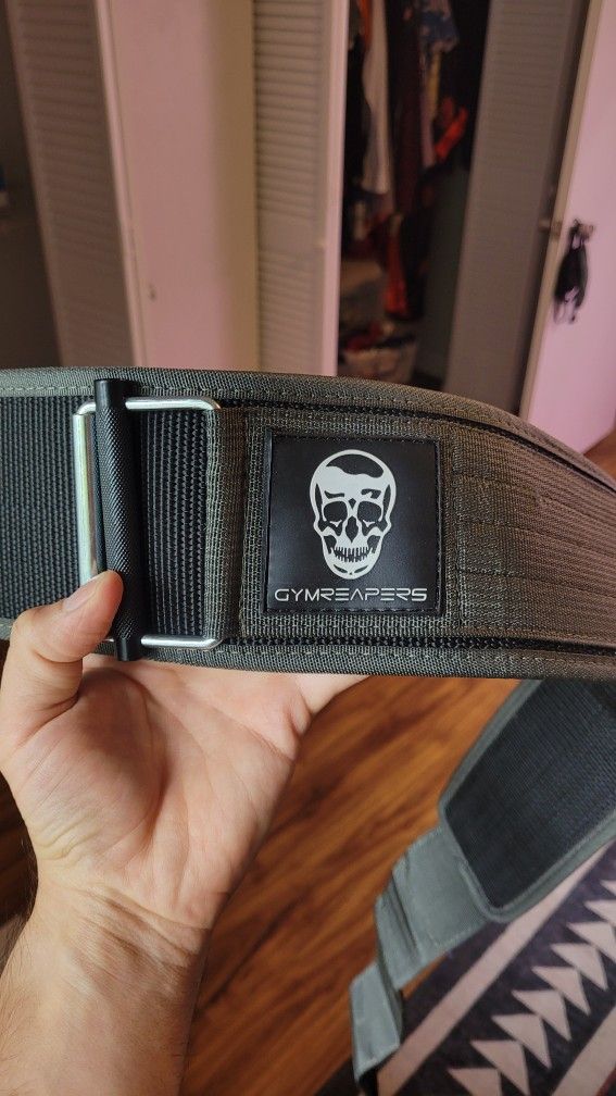 Gymreapers Quick Locking Weightlifting Belt (SMALL)