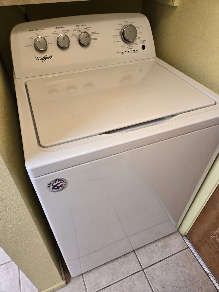Whirlpool Washer AND Dryer ( Electric)