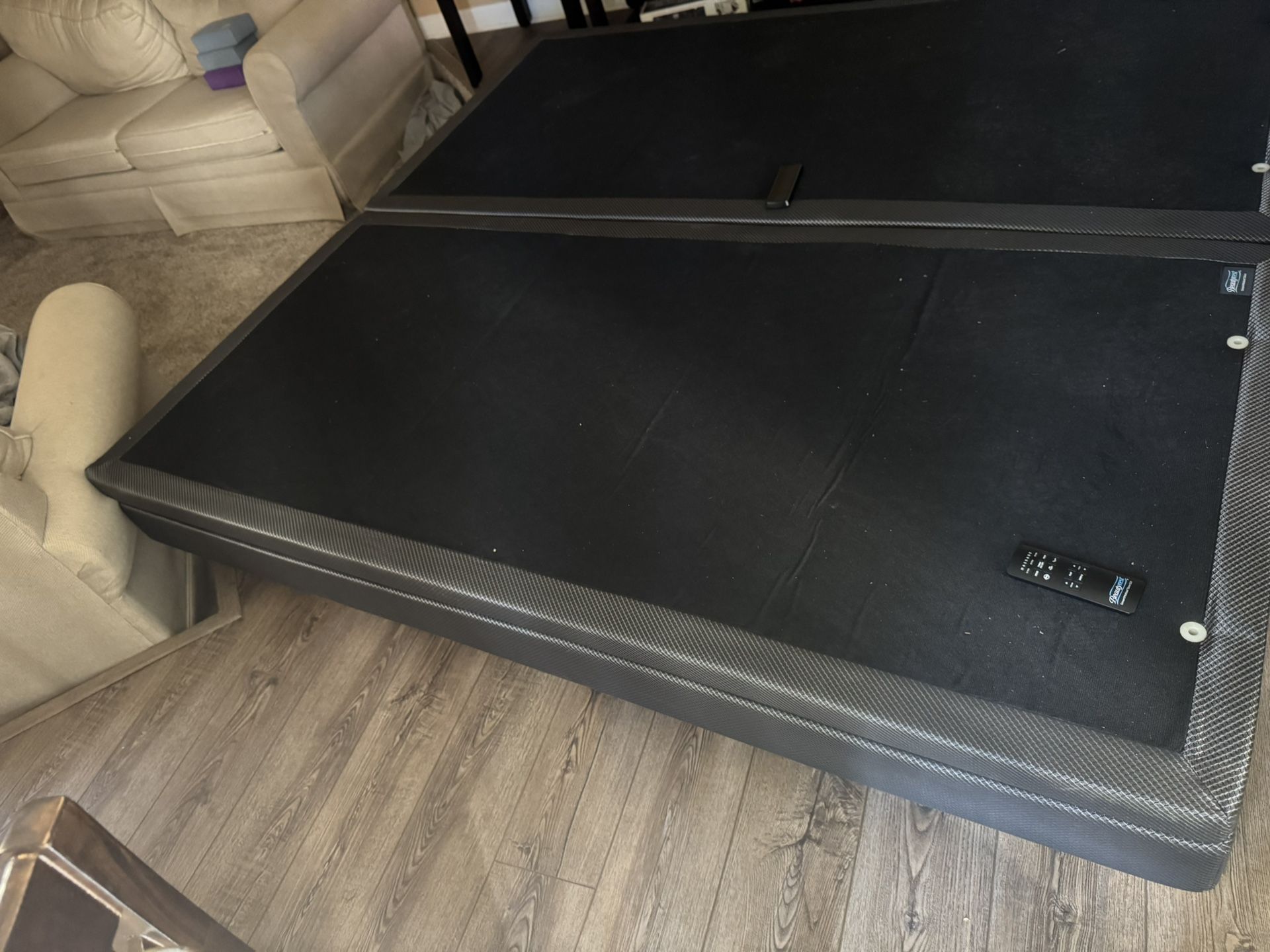 Beauty Rest Smart Motion Adjustable Bed 