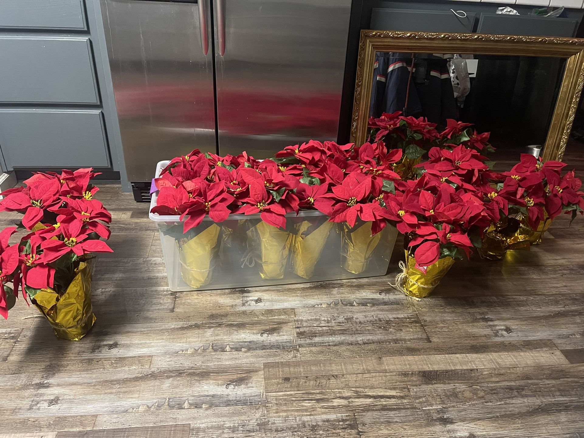 Ashland Xmas Noel Red Velvet Poinsettia 