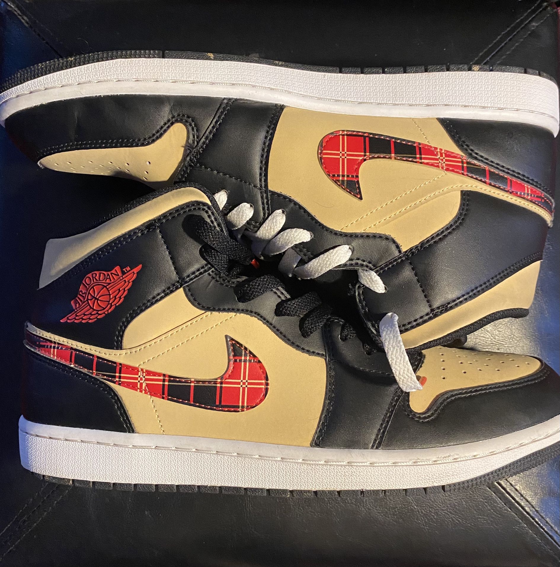 Air Jordan 1 Mid SE 'Tartan Swoosh'