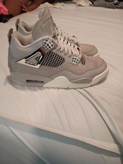 woman's  Air Jordan 4 Retro low Frozen Moments