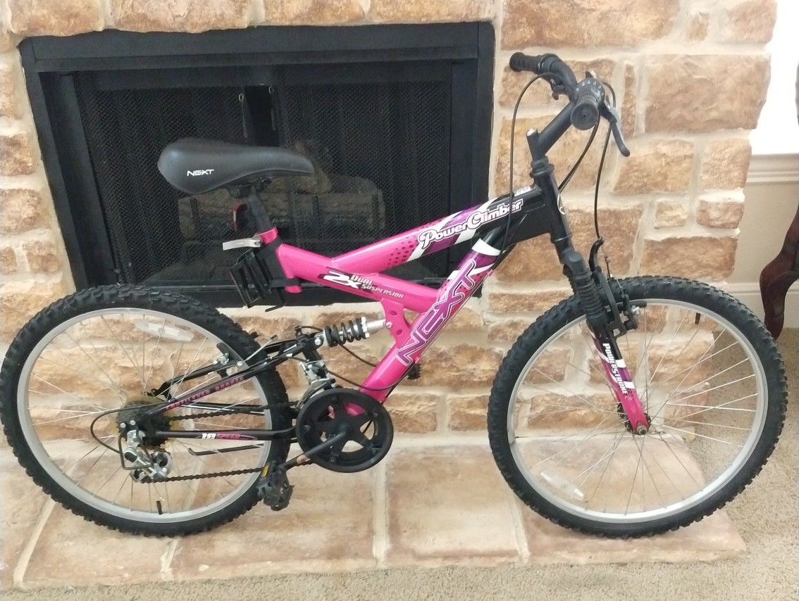 20 inch womens mountain bike ..like new