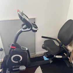 Circuit fitness Recumbent exercise bike