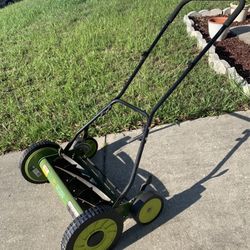 Manual Grass Cutter 