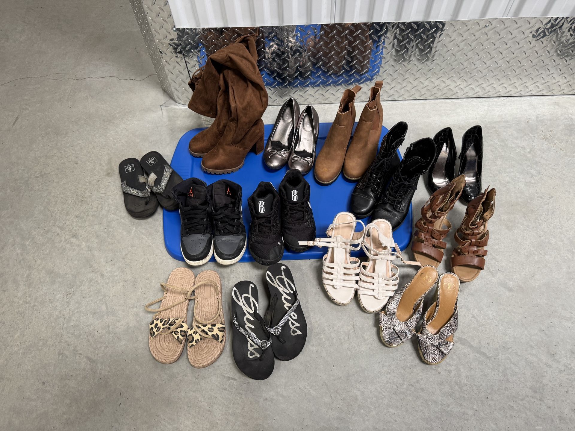 💥 Huge Shoe Lot - Air Jordan, Nike Kyrie, Boots, Sandals & More (Size 5Y-8.5 Women)