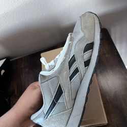 Reebok vintage gray Classic Size 9.5 