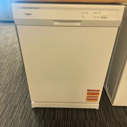 Whirlpool White Front Control Heavy-Duty Portable Dishwasher with 1 Hour Wash Cycle