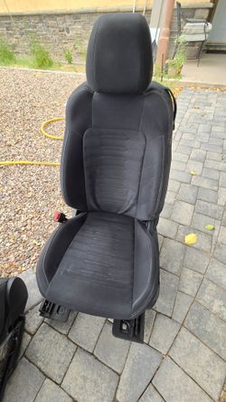 Mustang front seats 15+