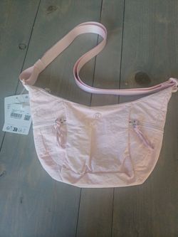 Lululemon Small Slouchy Sling Bag Pink