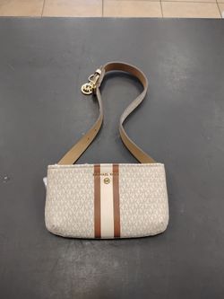 Michael Kors Purse/Handbag