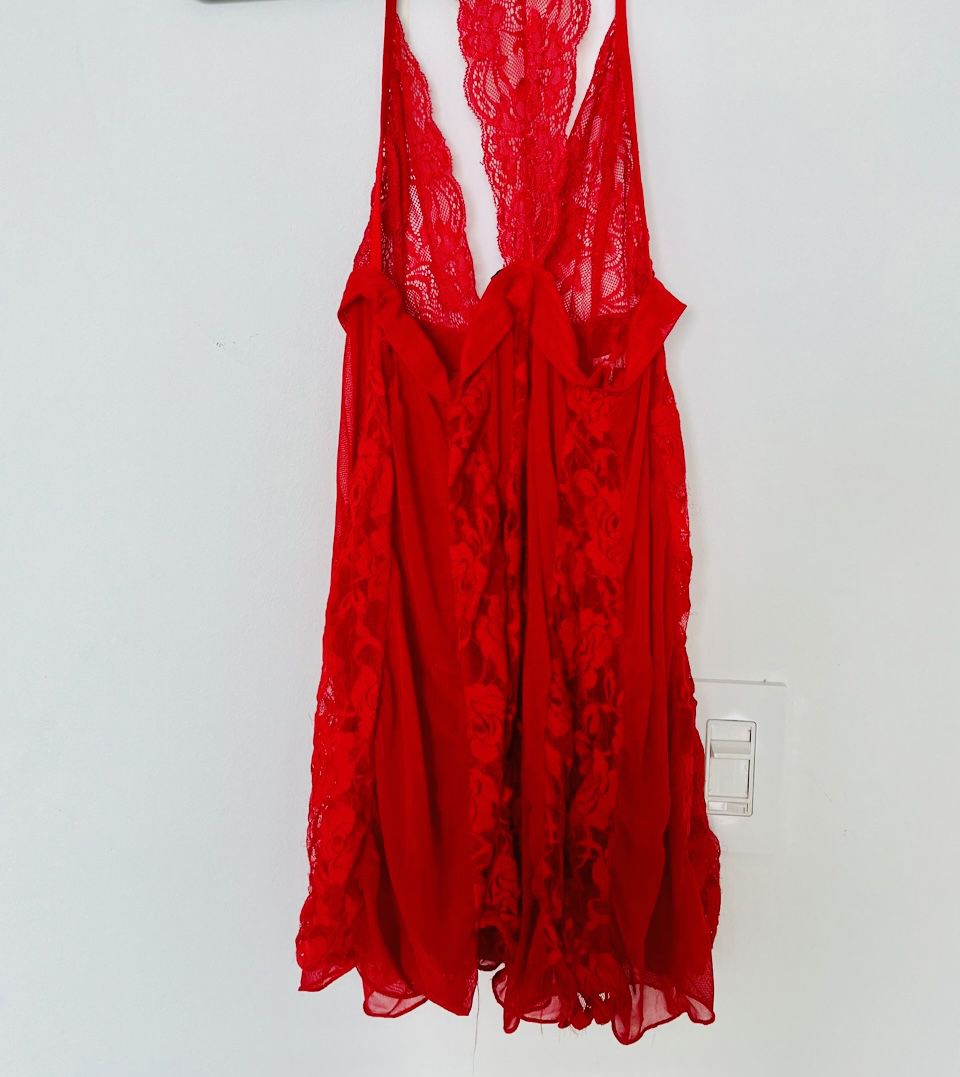Red Nightgown 
