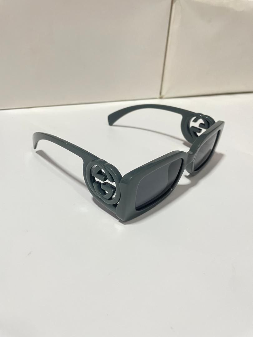 Gucci Black Sunglasses Rectangle Square Interlocking GG Logo Triple Grey