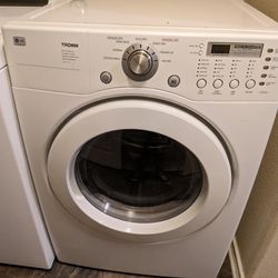 LG Tromm Washer 5 cu. Large Front Load Washer