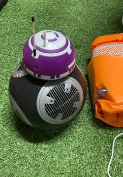 Disneyland BB8 droid