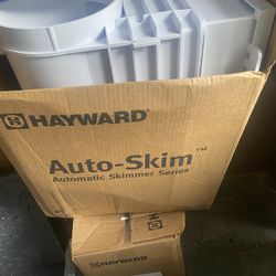 Brand New Pool Skimmer 