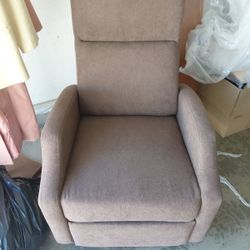 Recliner Chair 