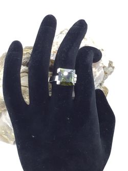 925 STER Silver Green Glass Ring 7.5