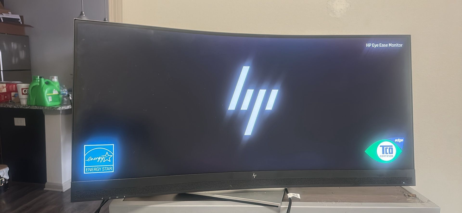 HP E34m G4 WQHD Curved USB-C Conferencing Monitor 34" WQHD (3440 x 1440) 48-75