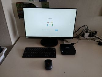 Chromebook mini PC super compact with 6 giga memory incredibly fast.
No more virus and spyreware.  Perfect to surf on internet!
Included amazing Asus 