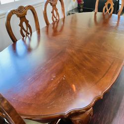 Dinning Table - no chairs or bench