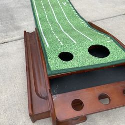 MossBoss Golf Putting Mat w/ Wood Ball Return Base – 8ft 