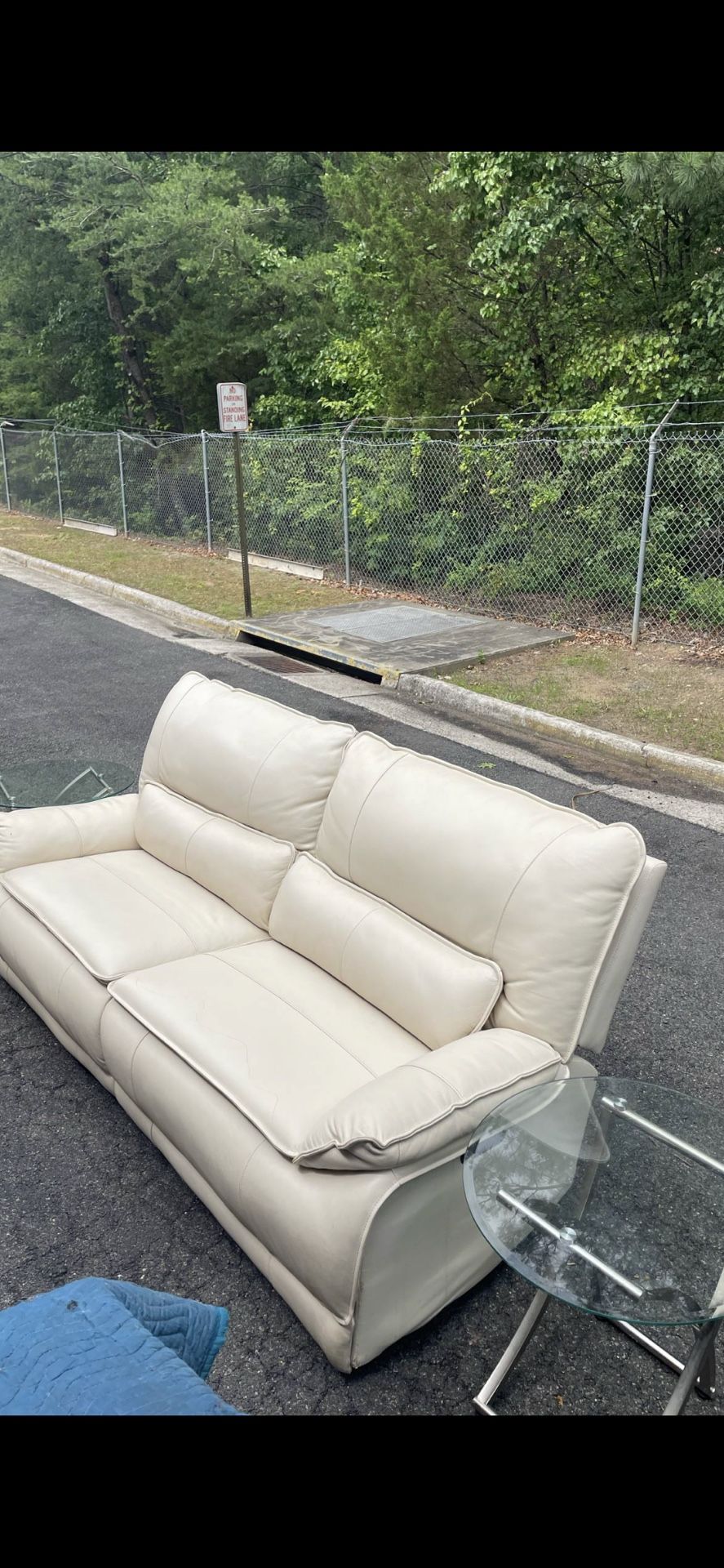 Quality Recliner Leather Sofa Beige. Great Condition. Delivery Available