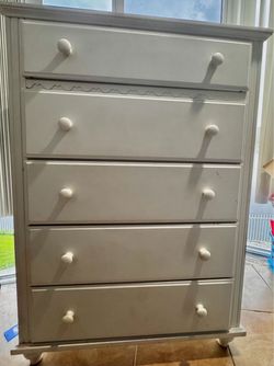 White Dresser 5 Drawer