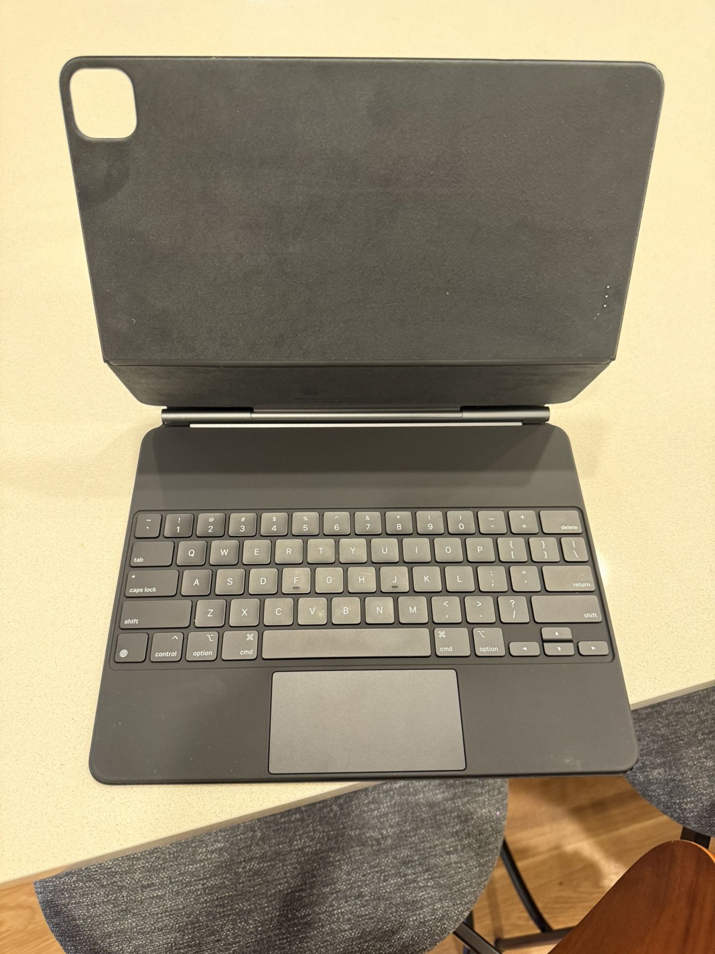 iPad Pro Magic Keyboard Case For 13” M2/M3 iPad Pro