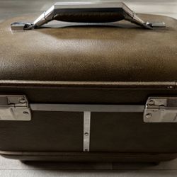 Vintage Makeup Case