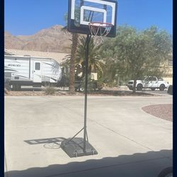 Mini basketball hoop