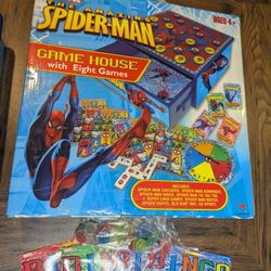 Marvel The Amazing Spider-Man Game House with eight games produced by Cardinal