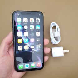 iPhone Xr - UNLOCKED - Like New