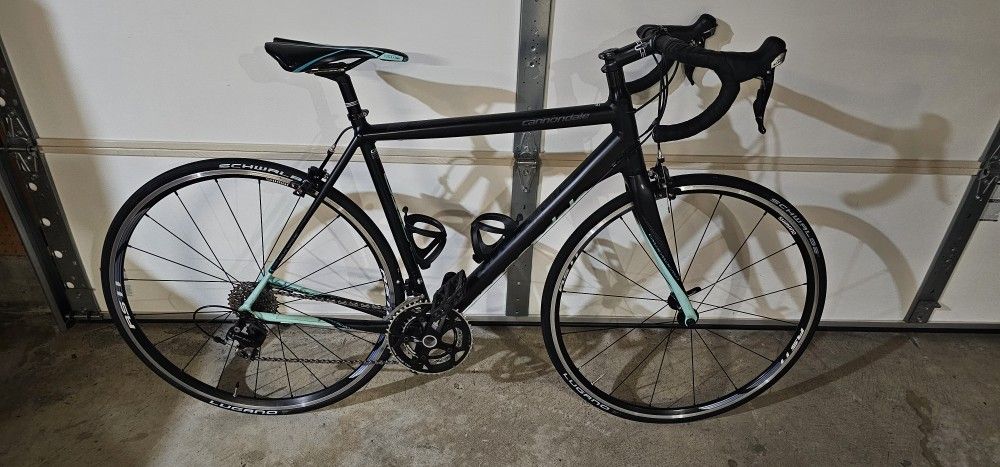 Cannondale CAAD10 105 Road Bike 2014