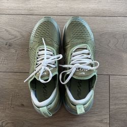 Size 9 Nike Shoes 